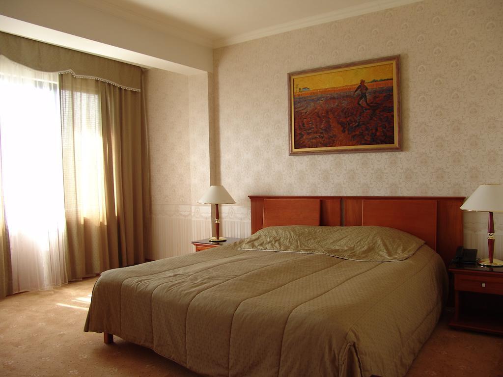 Hotel Zheleznik Stara Zagora Room photo